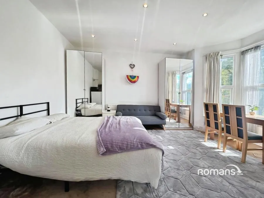 London Road, High Wycombe, HP11, photo 5