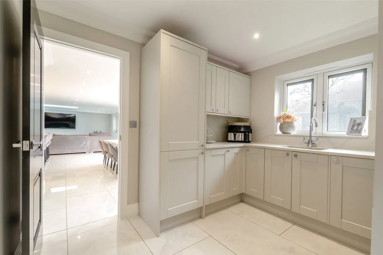 Pear Tree Lane, Shorne, DA12, photo 11