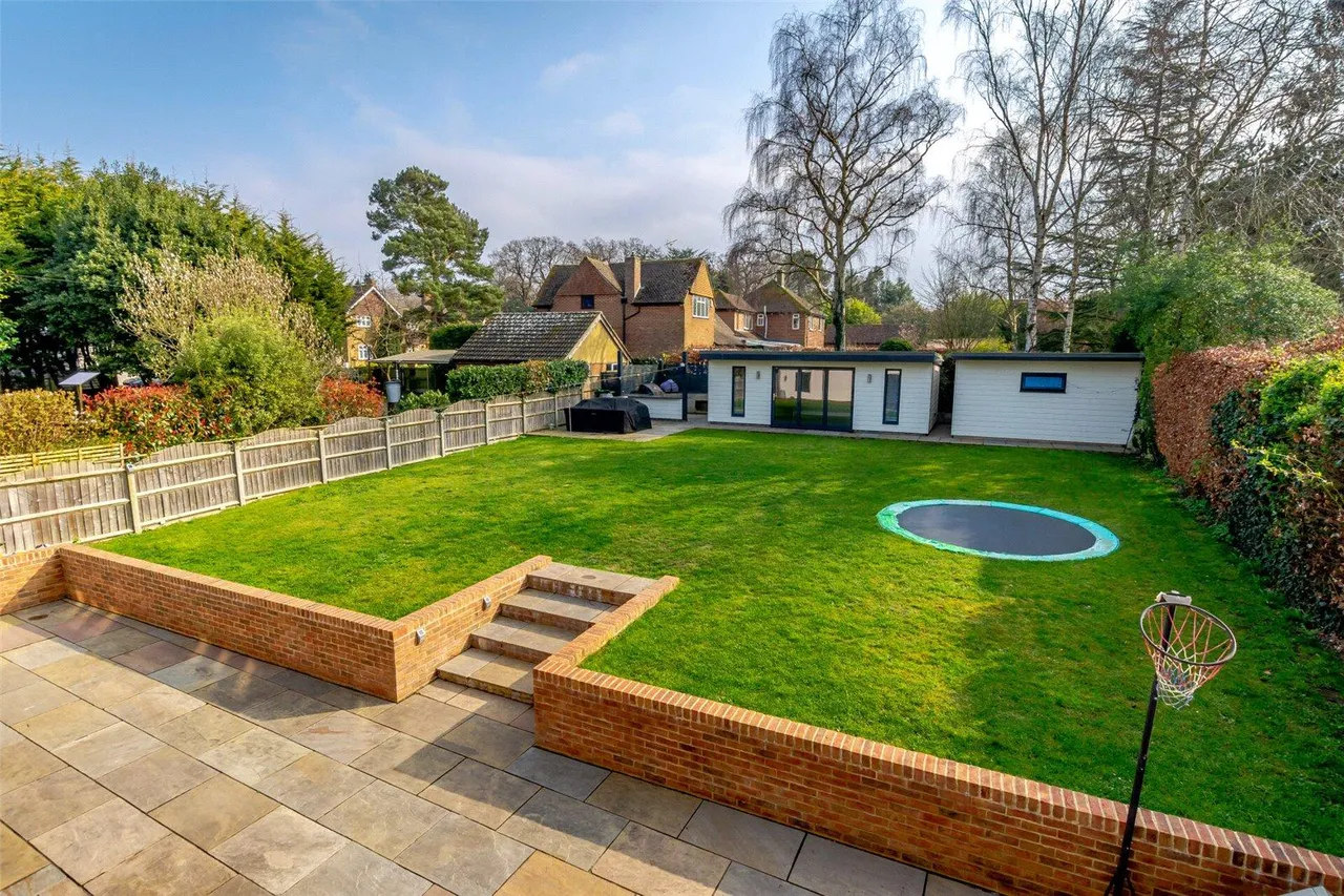 Pear Tree Lane, Shorne, DA12, photo 28