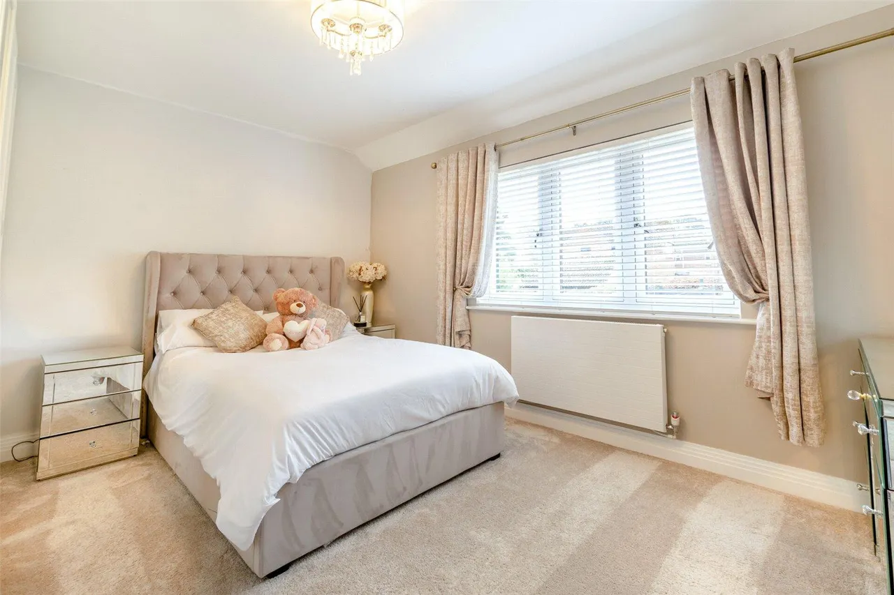 Pear Tree Lane, Shorne, DA12, photo 18