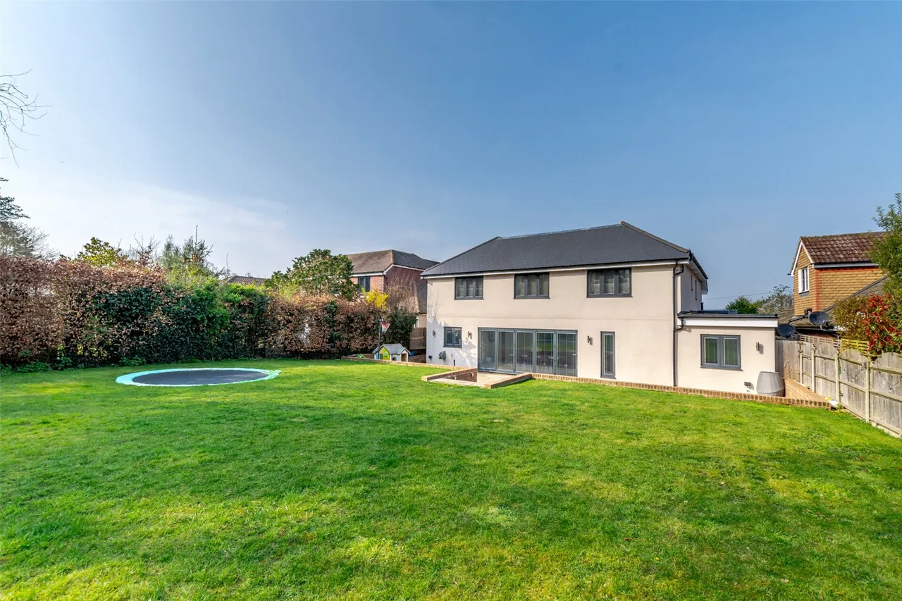 6 bed house for sale, Pear Tree Lane, Shorne, DA12