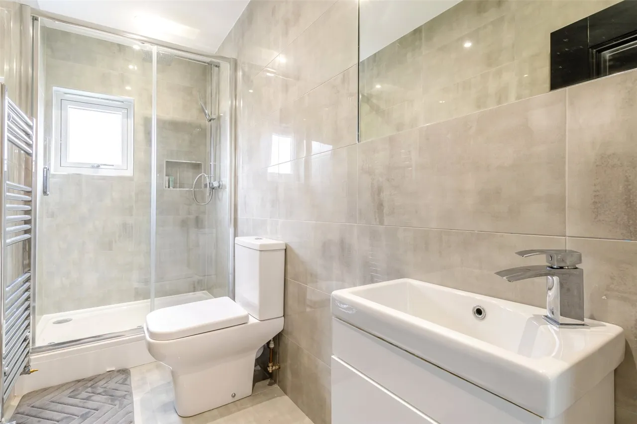 Pear Tree Lane, Shorne, DA12, photo 19