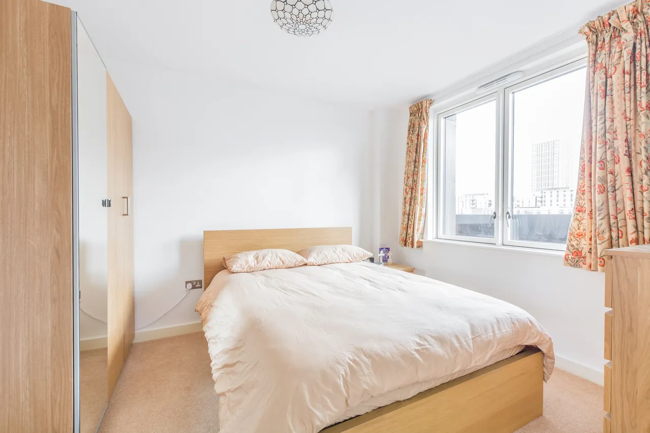 London, E20, photo 4