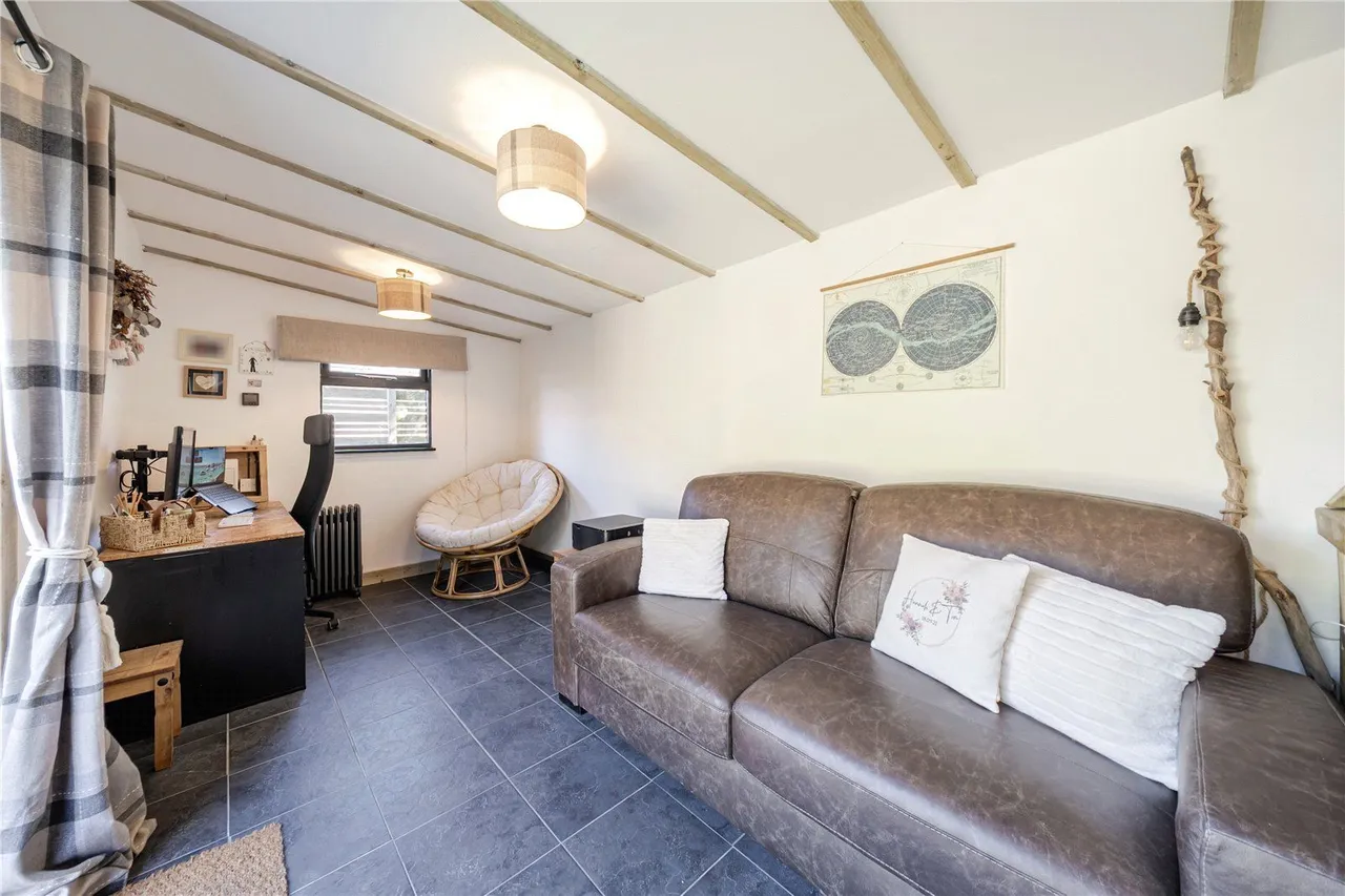 Manchester Road, Linthwaite, HD7, photo 15