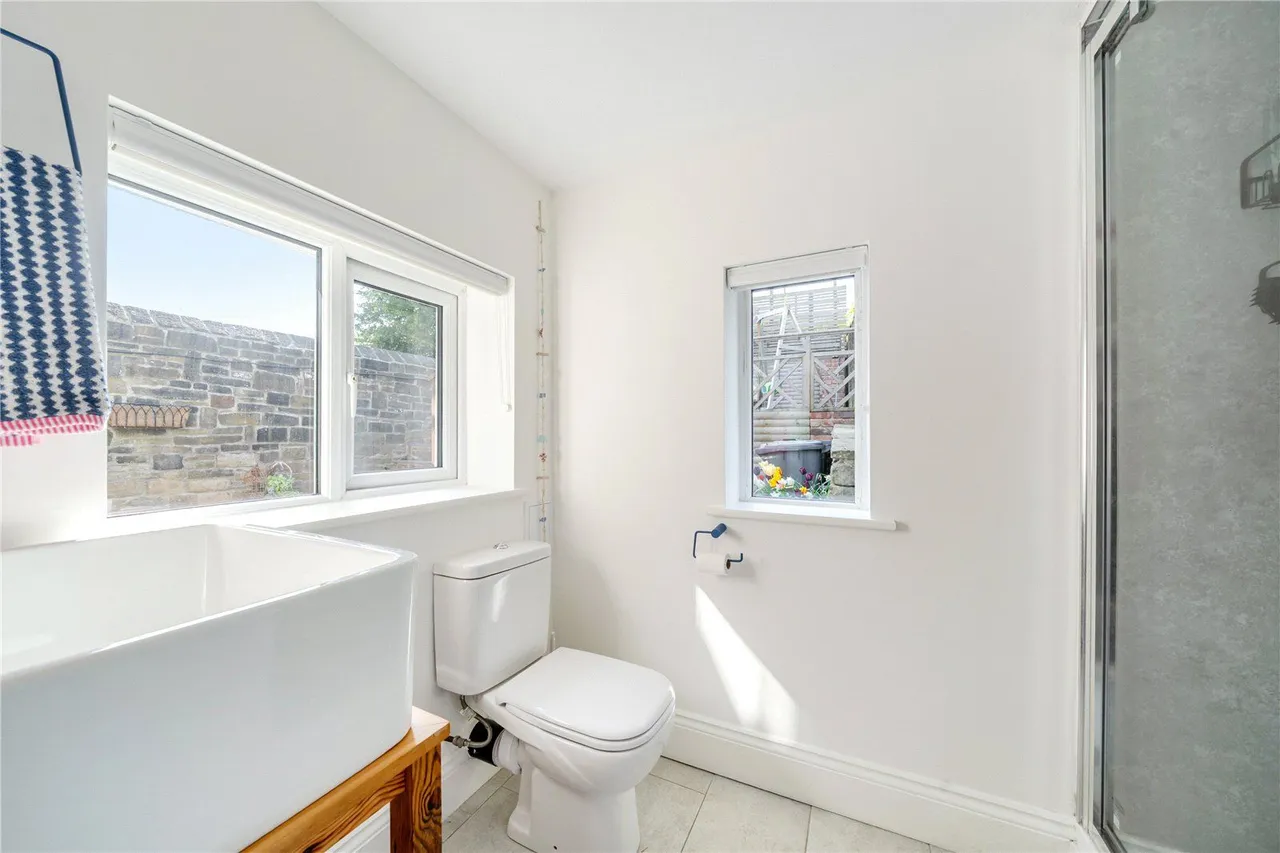 Manchester Road, Linthwaite, HD7, photo 12