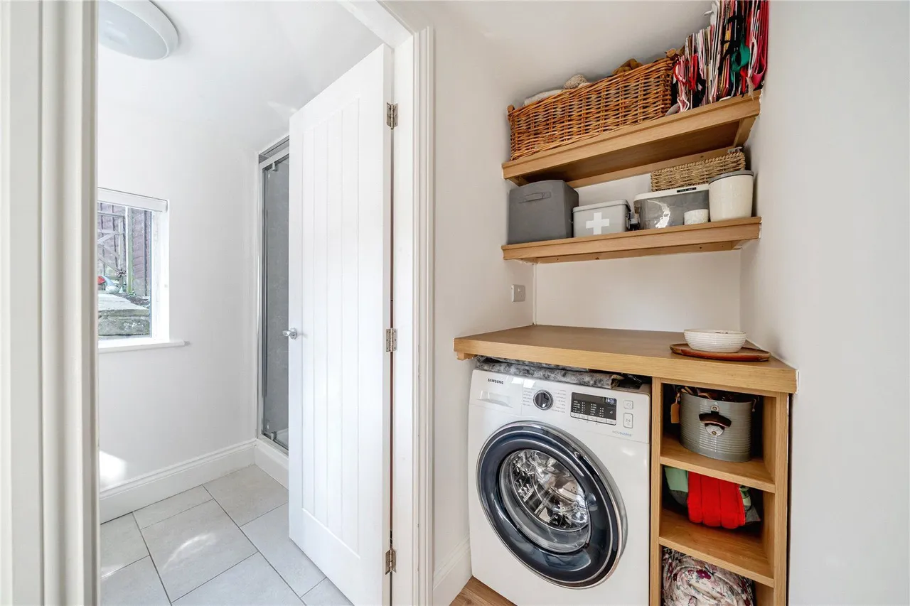 Manchester Road, Linthwaite, HD7, photo 13