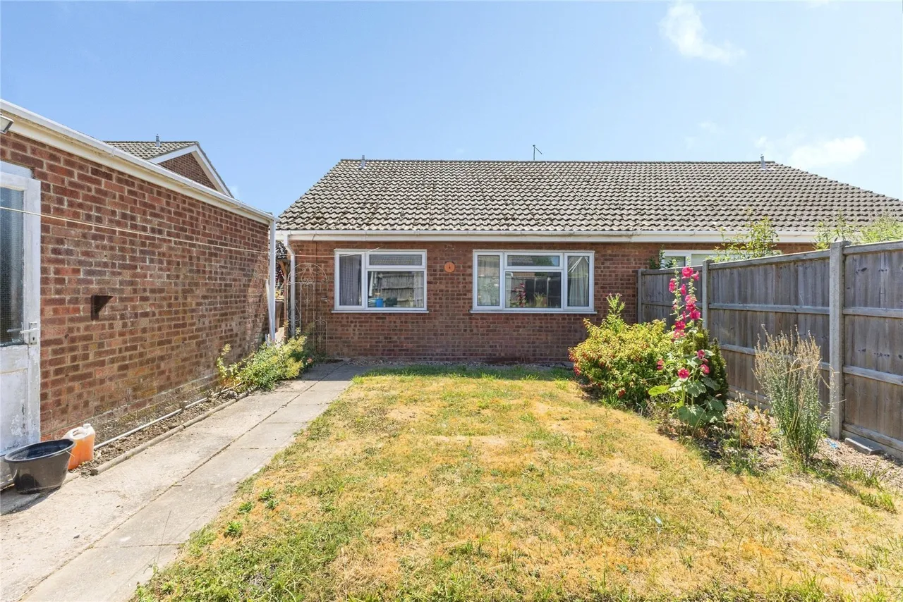 Cuckoofield Lane, Mulbarton, Norwich, Norfolk, NR14, photo 6
