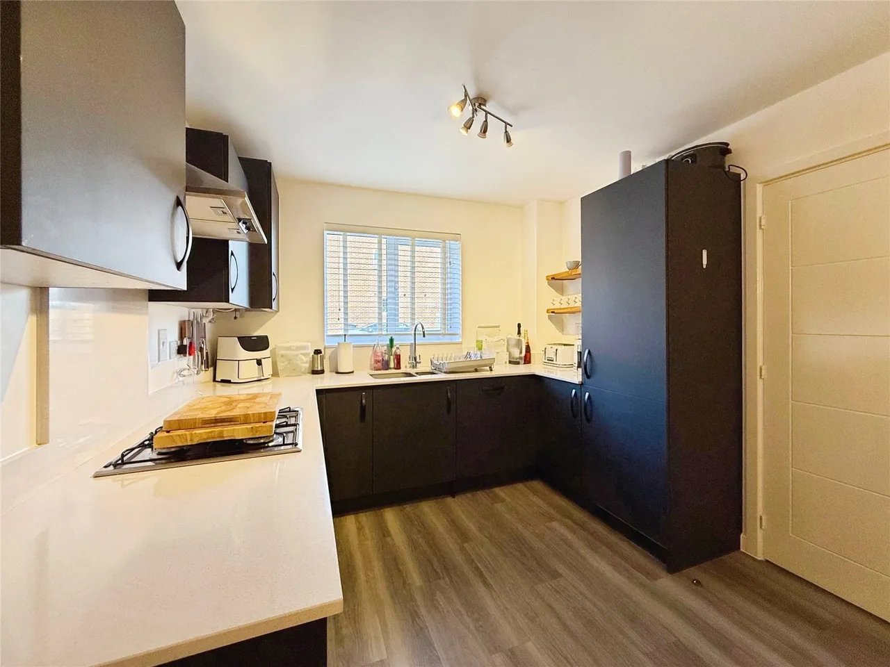 Cob Close, Blackwater, Camberley, Hampshire, GU17 9FU, photo 5
