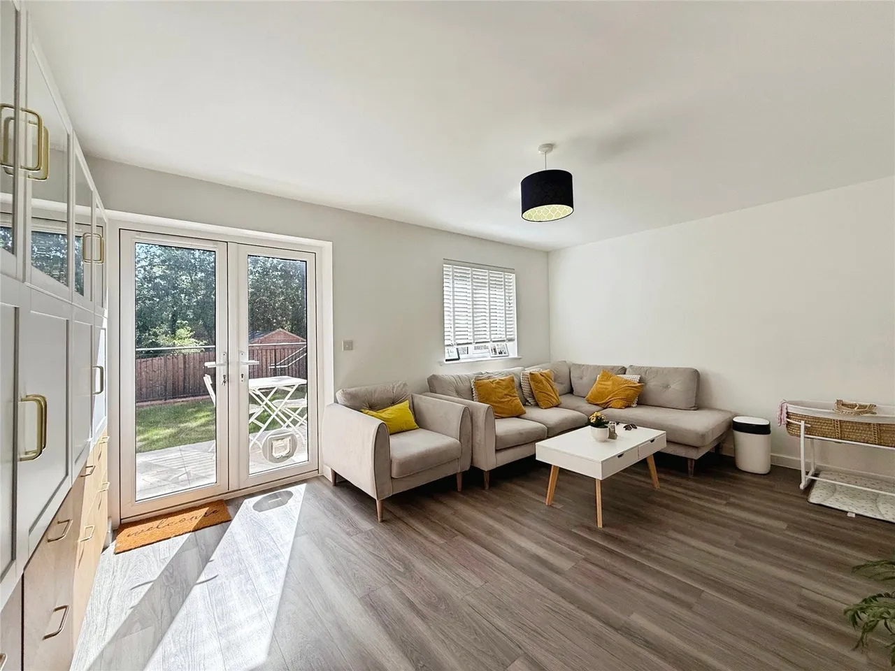 Cob Close, Blackwater, Camberley, Hampshire, GU17 9FU, photo 2