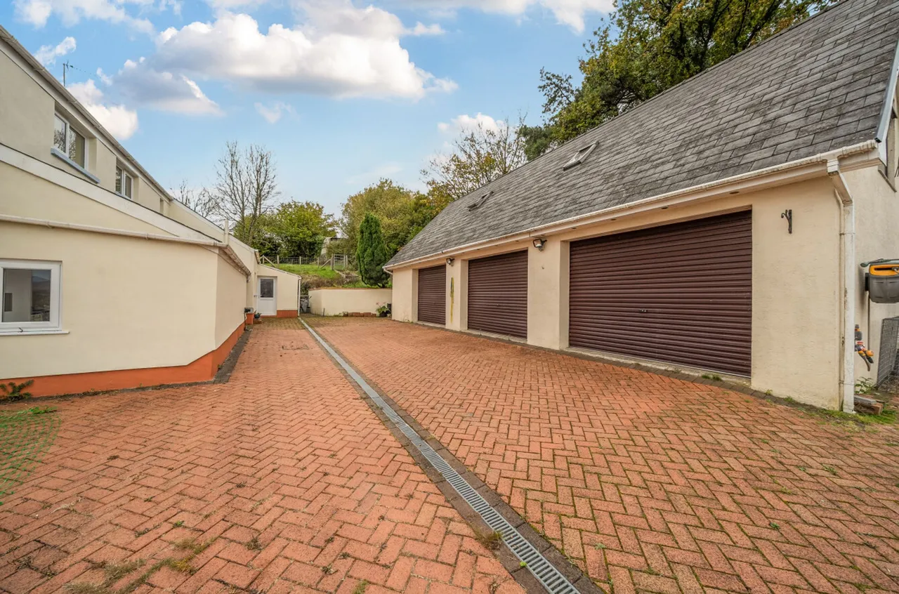 Ceidrim Road, Garnant, SA18, photo 24