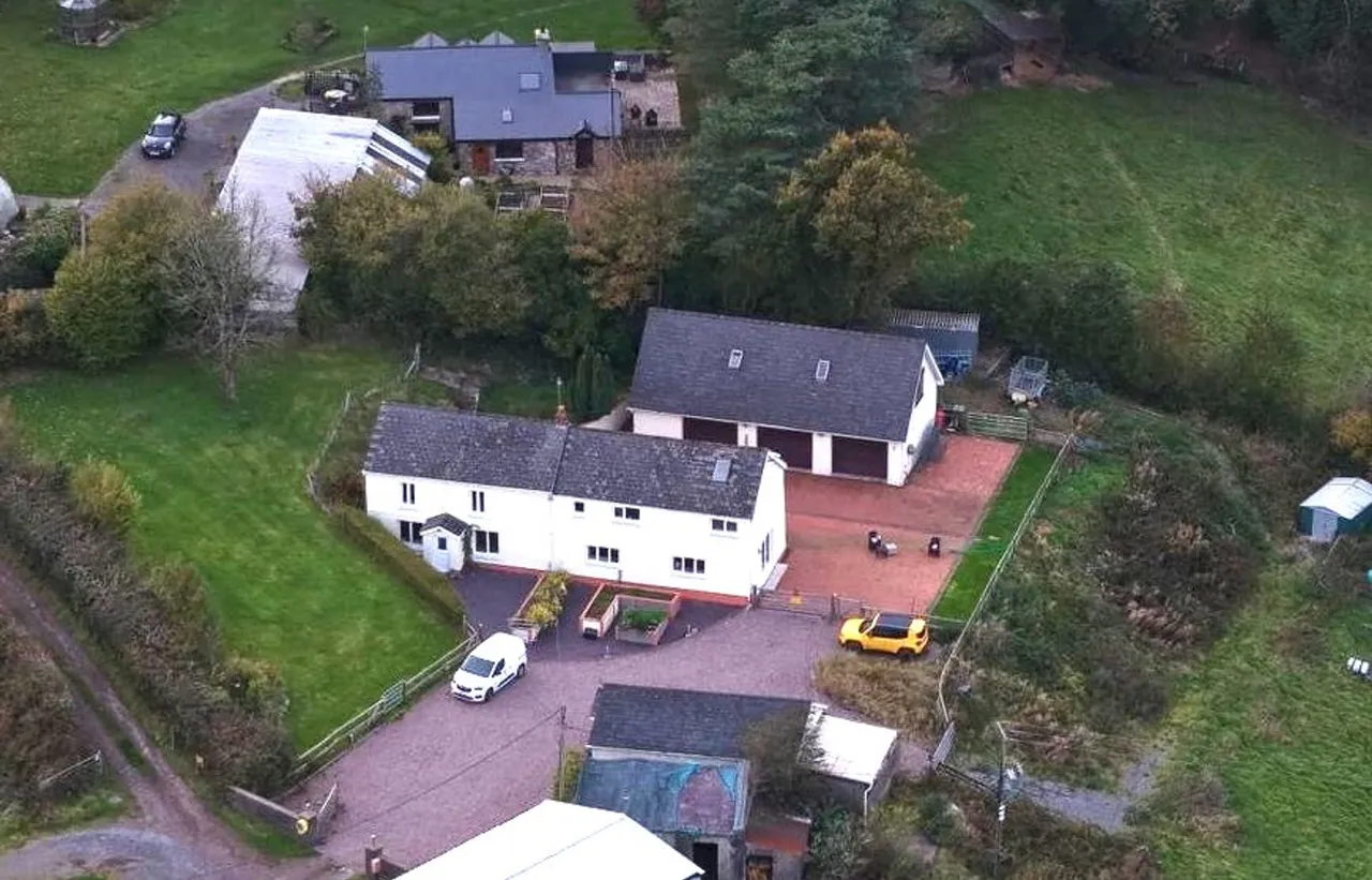 Ceidrim Road, Garnant, SA18, photo 27