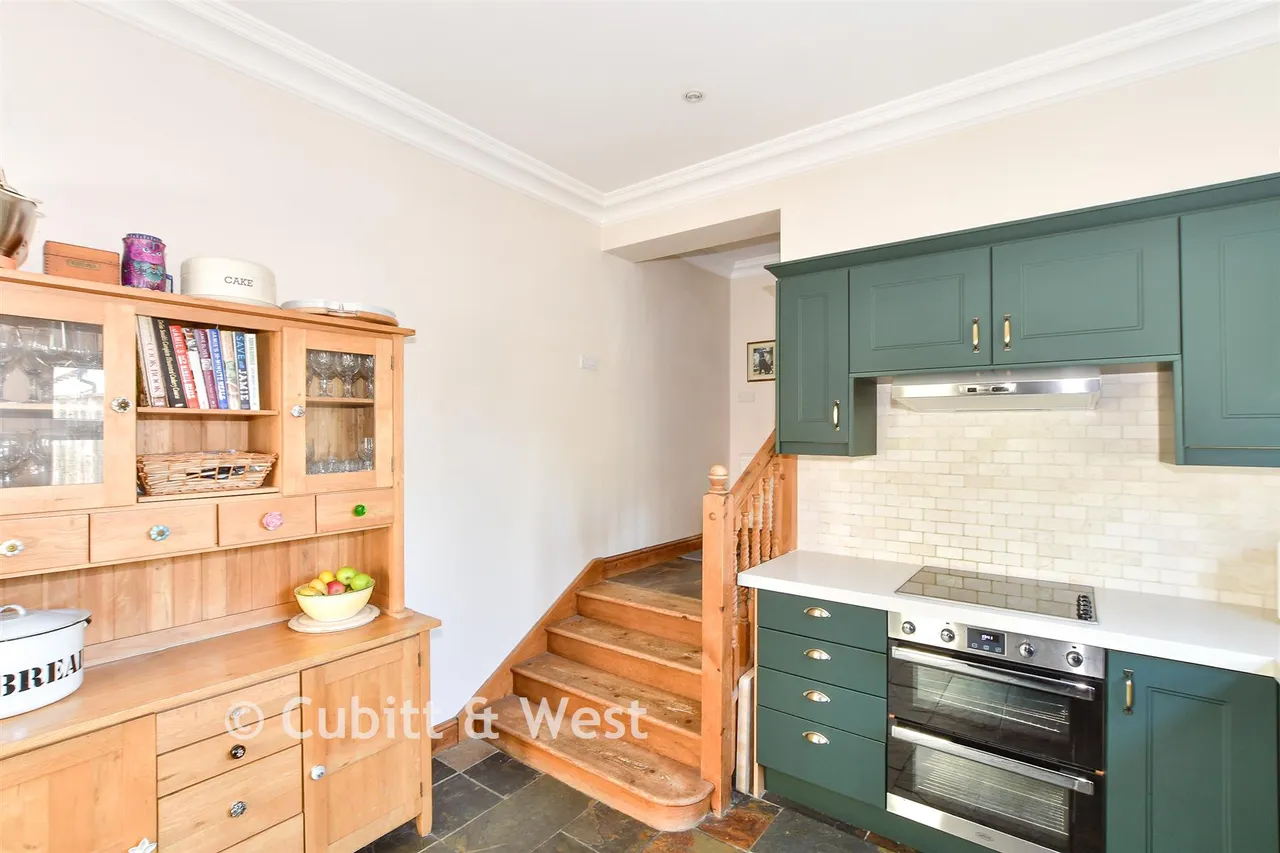 Cranston Road, East Grinstead, RH19, photo 6