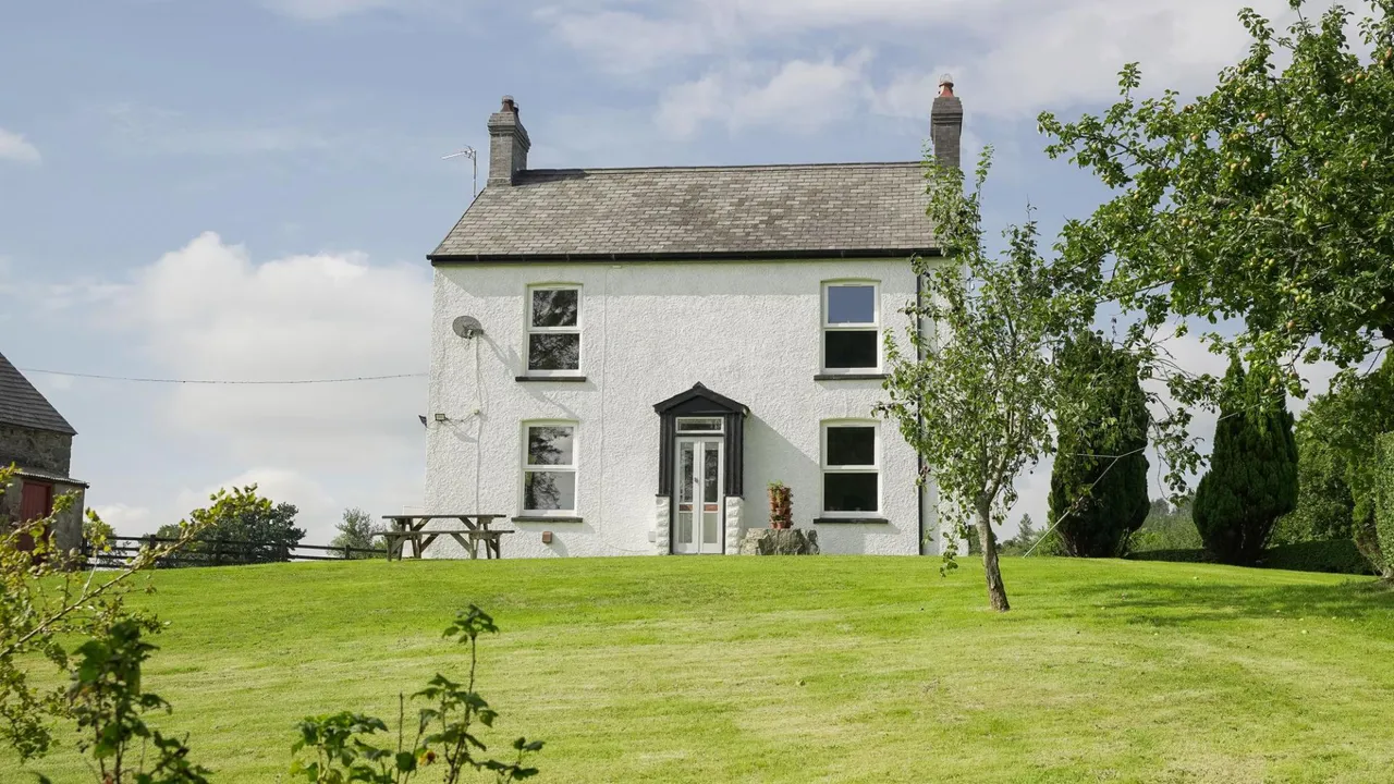 3 bed house for sale, Bryn Villa, Ystrad Meurig, SY25