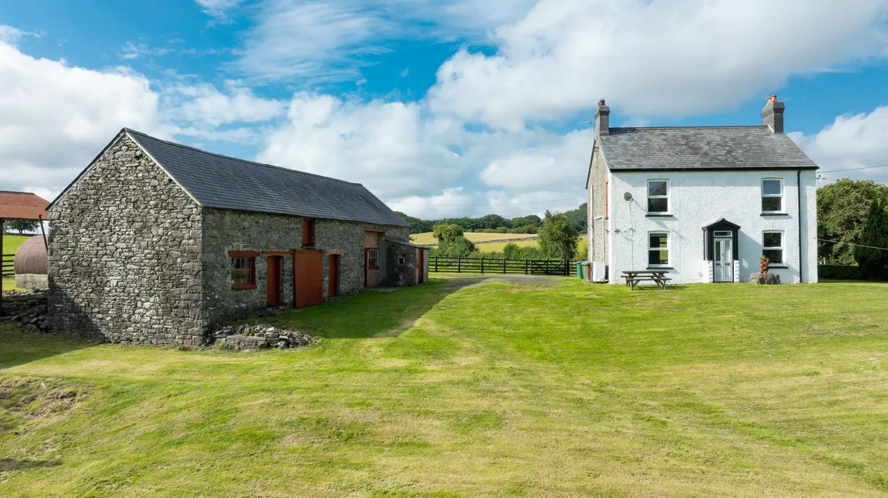 Bryn Villa, Ystrad Meurig, SY25, photo 2