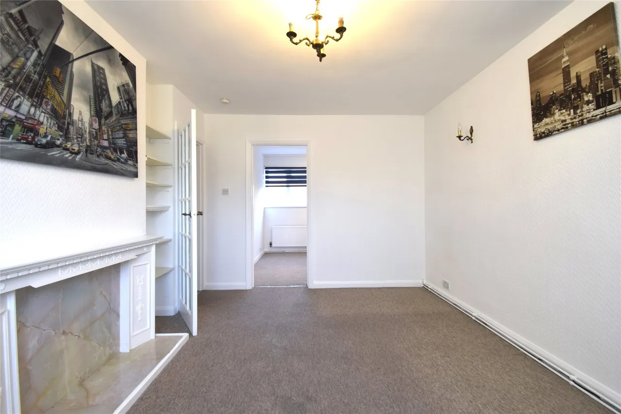 2 bed flat to rent — Kenton Road, Harrow, HA3 9QP