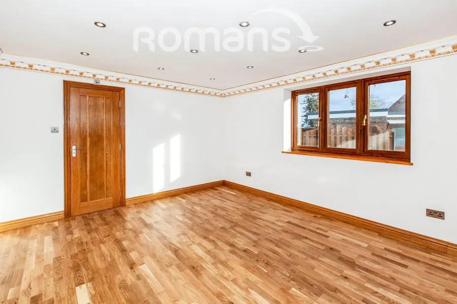 Ascot Road, Holyport, SL6, photo 5