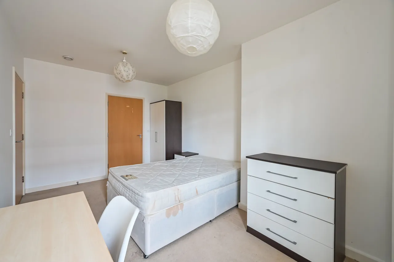 403 Caspian Apartments, 5 Salton Square, London, photo 4