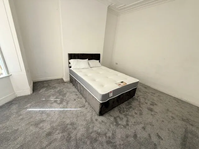 Walthall Street, CW2, photo 3