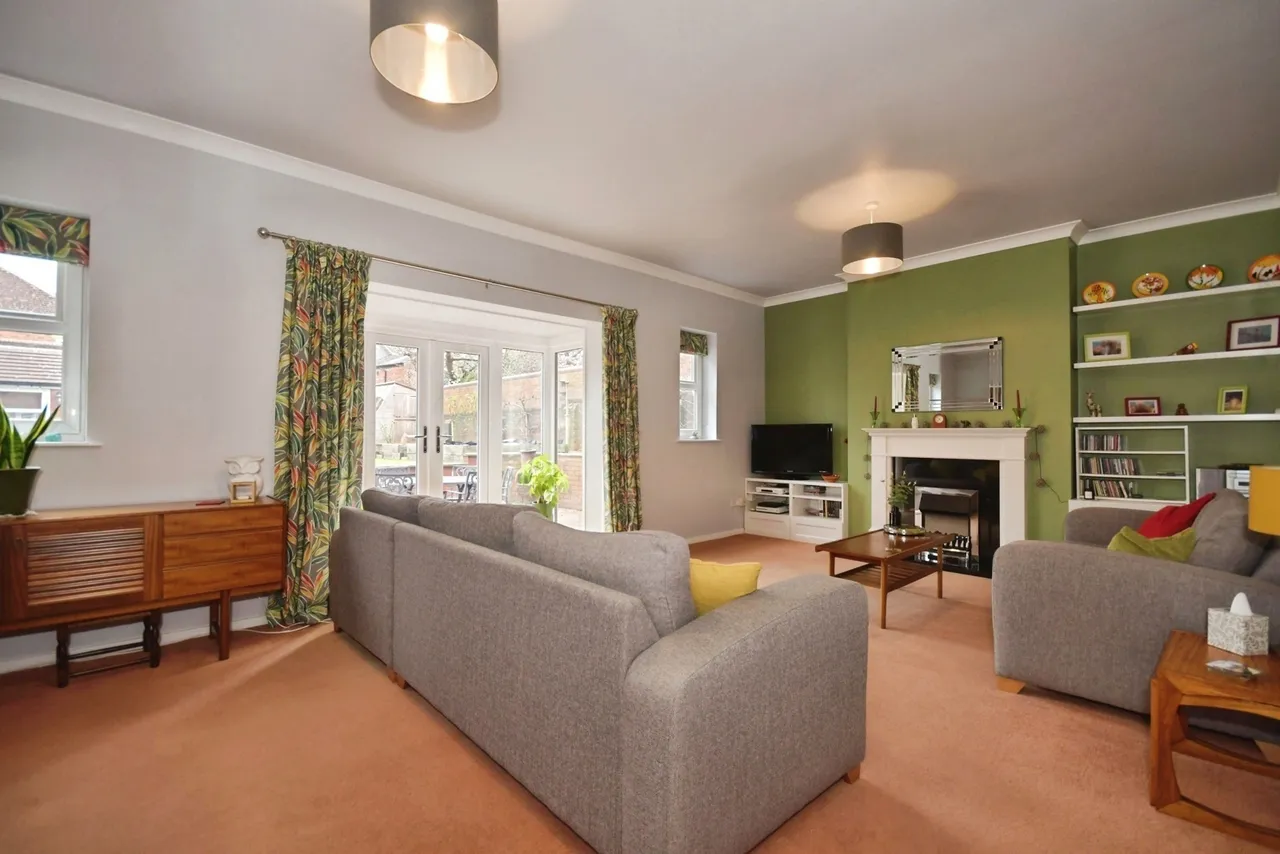 Cromwell Road, CHESTERFIELD, Derbyshire, S40, photo 7