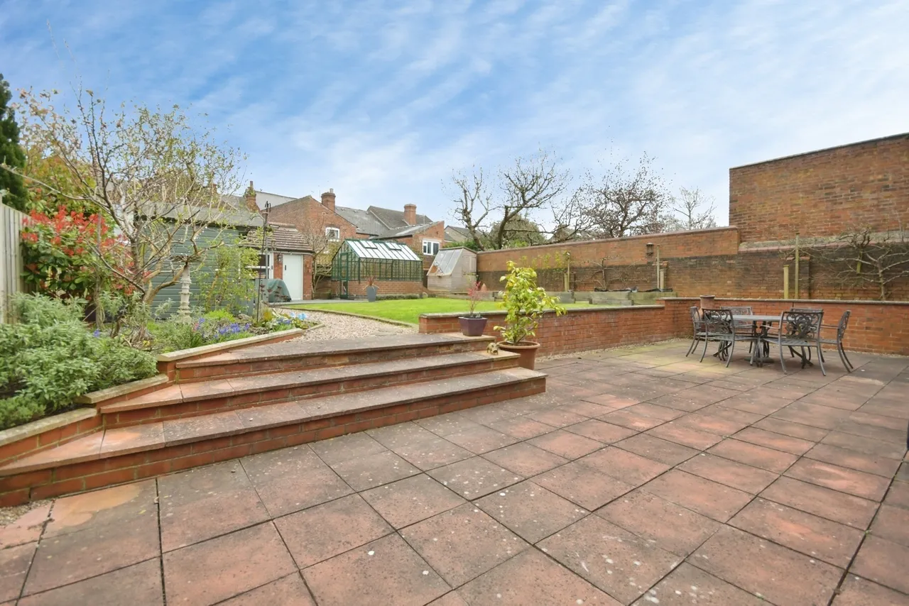 Cromwell Road, CHESTERFIELD, Derbyshire, S40, photo 17
