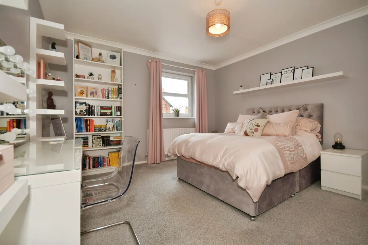 Cromwell Road, CHESTERFIELD, Derbyshire, S40, photo 10