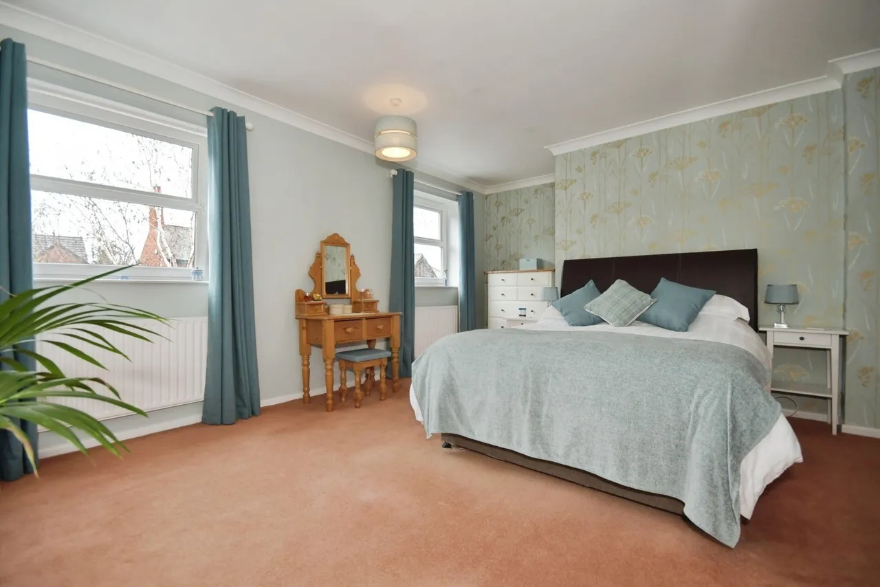Cromwell Road, CHESTERFIELD, Derbyshire, S40, photo 4