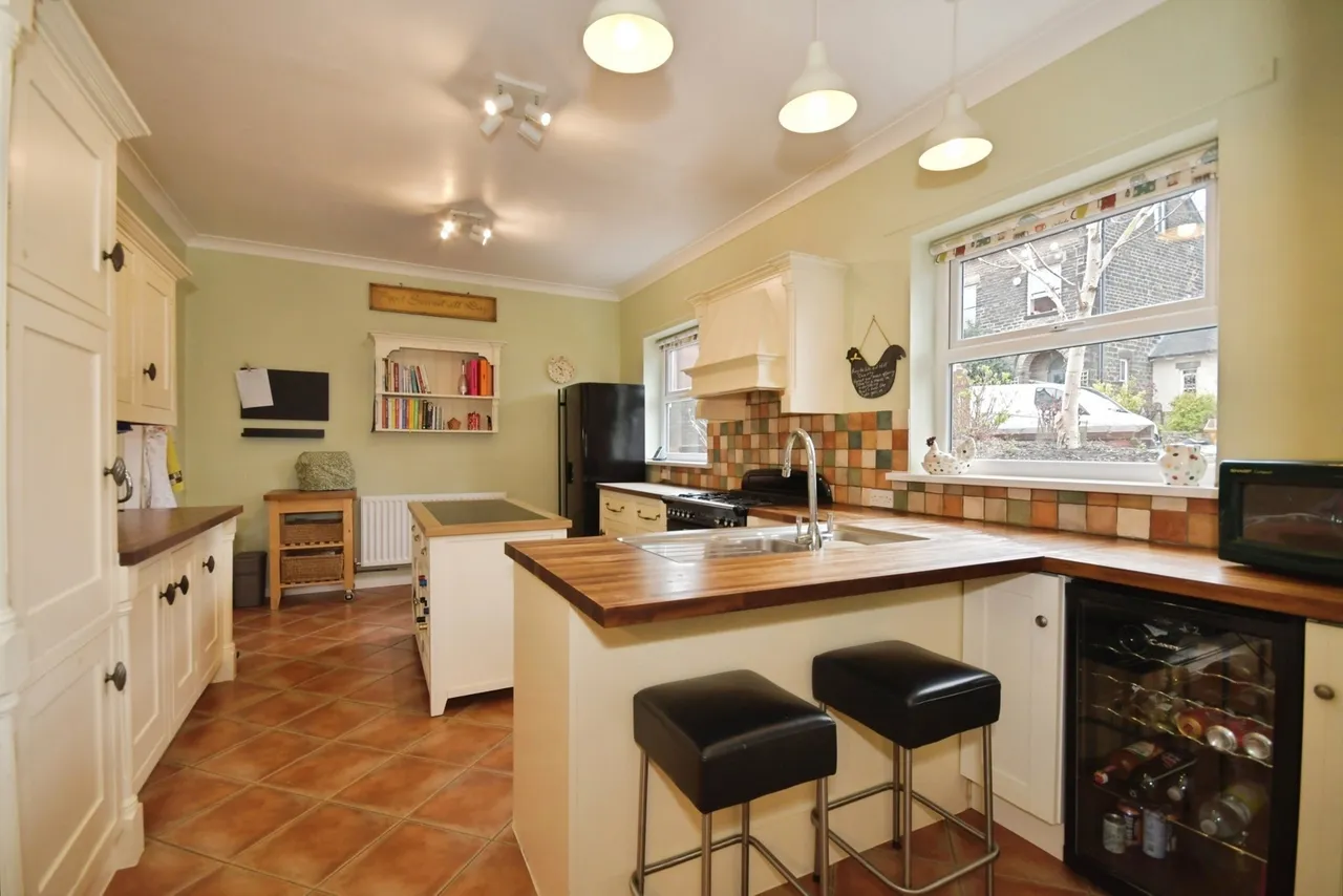 Cromwell Road, CHESTERFIELD, Derbyshire, S40, photo 5