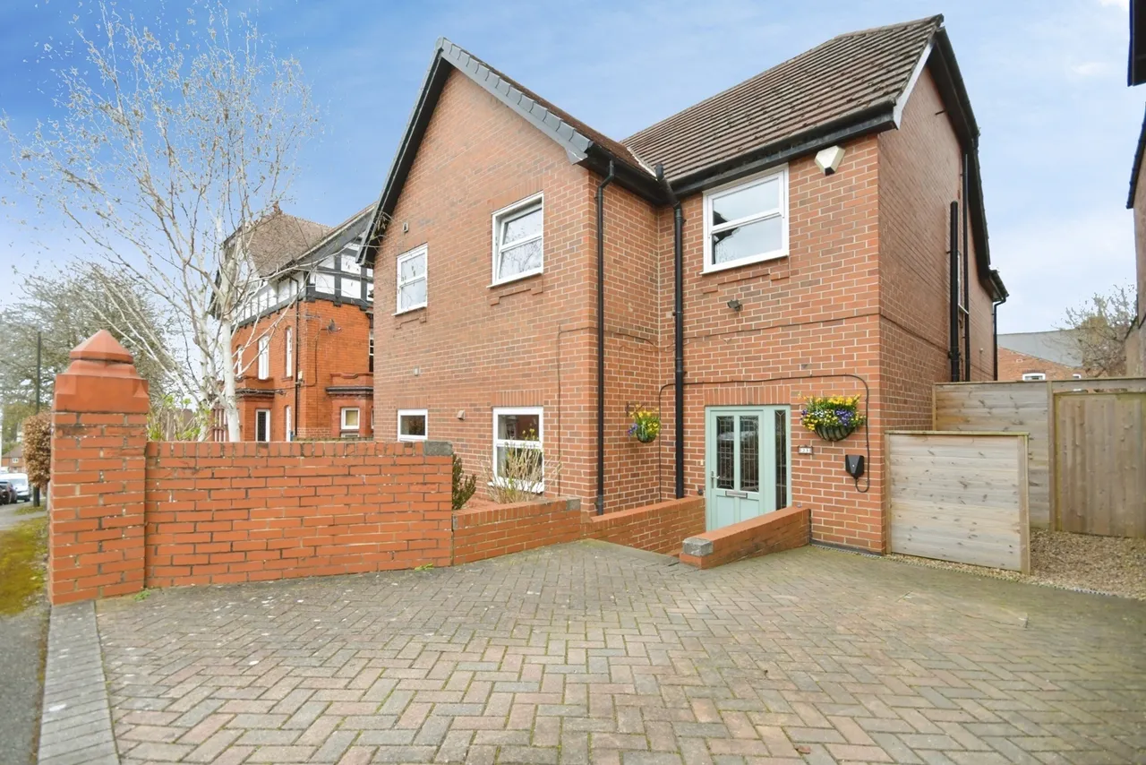 Cromwell Road, CHESTERFIELD, Derbyshire, S40, photo 19