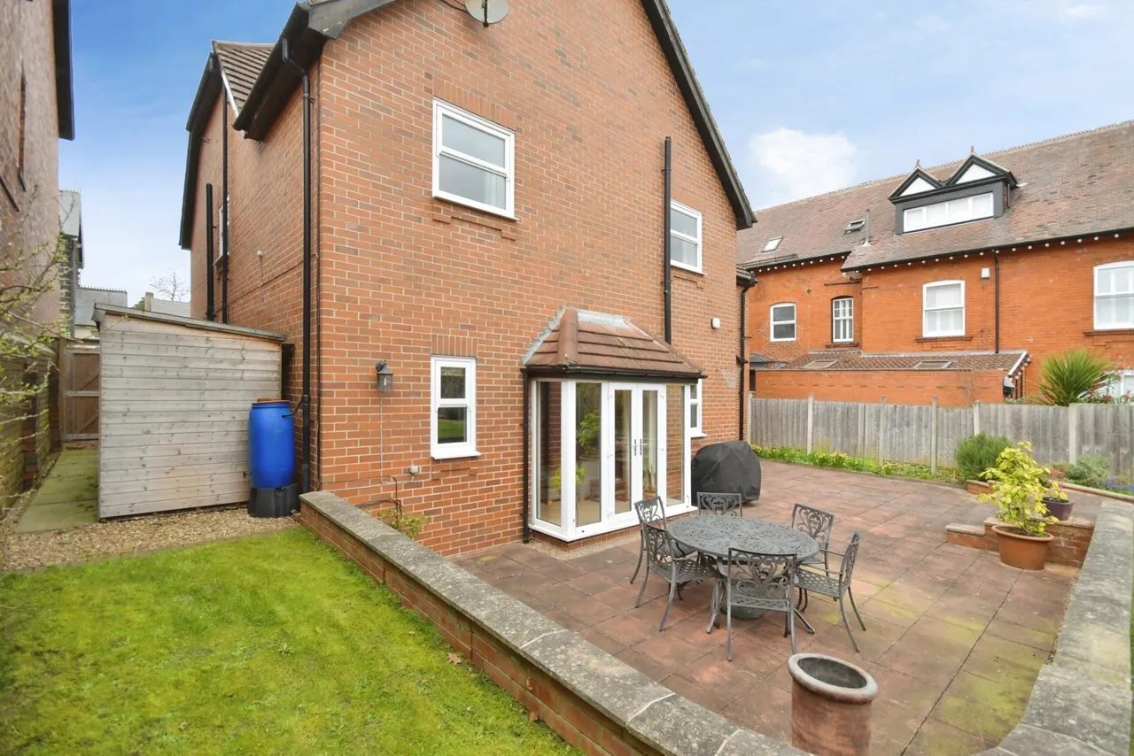 Cromwell Road, CHESTERFIELD, Derbyshire, S40, photo 15