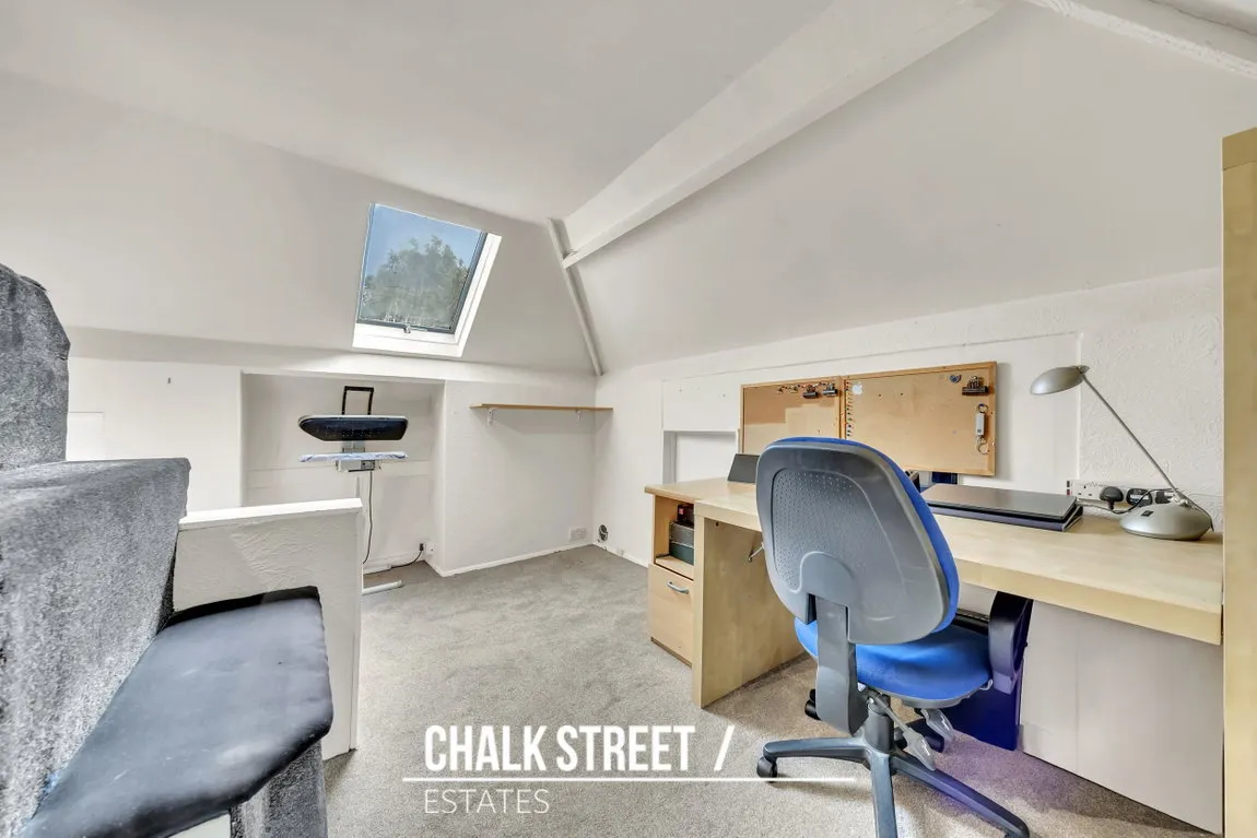 Kingshill Avenue, Romford, RM5, photo 15