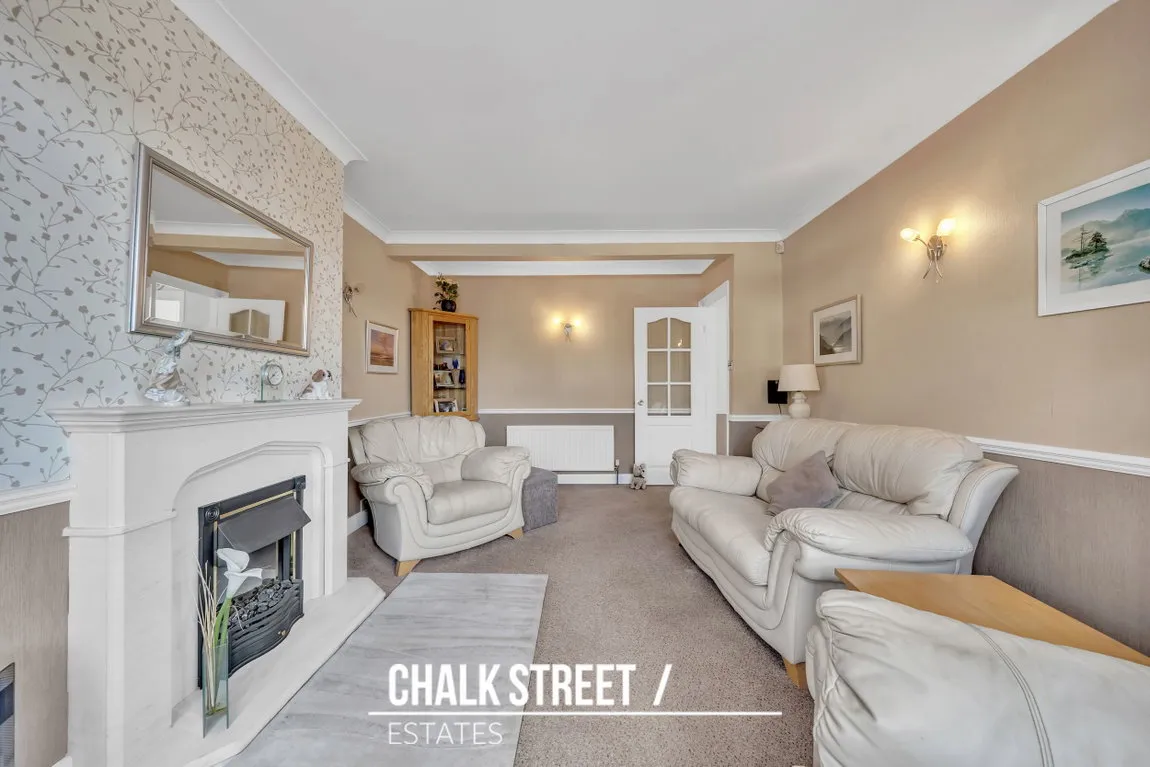 Kingshill Avenue, Romford, RM5, photo 4