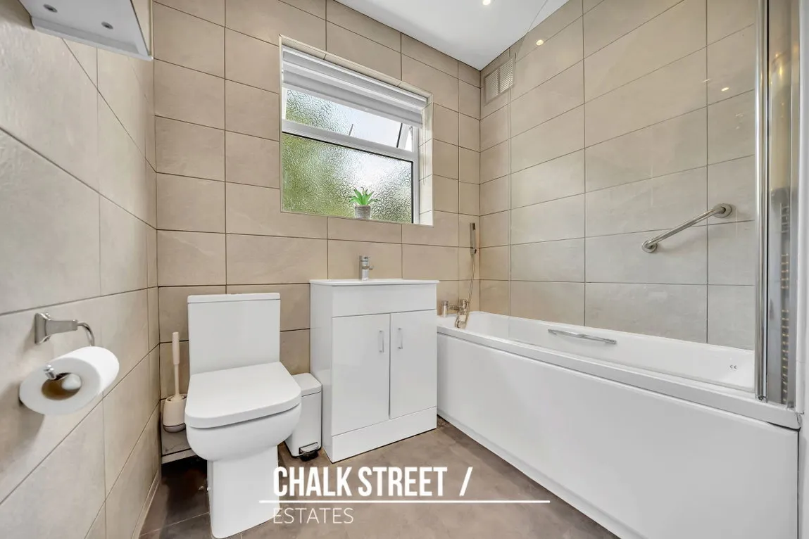 Kingshill Avenue, Romford, RM5, photo 13
