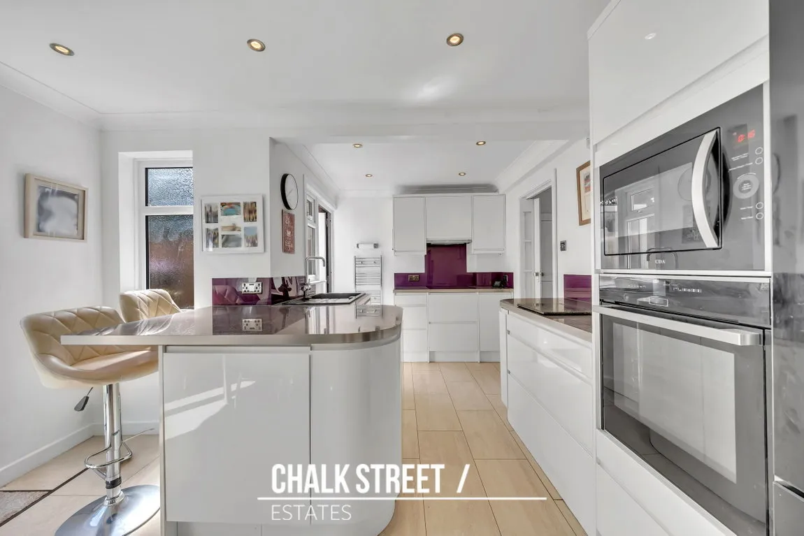 Kingshill Avenue, Romford, RM5, photo 6