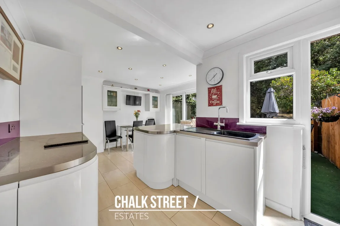 Kingshill Avenue, Romford, RM5, photo 8