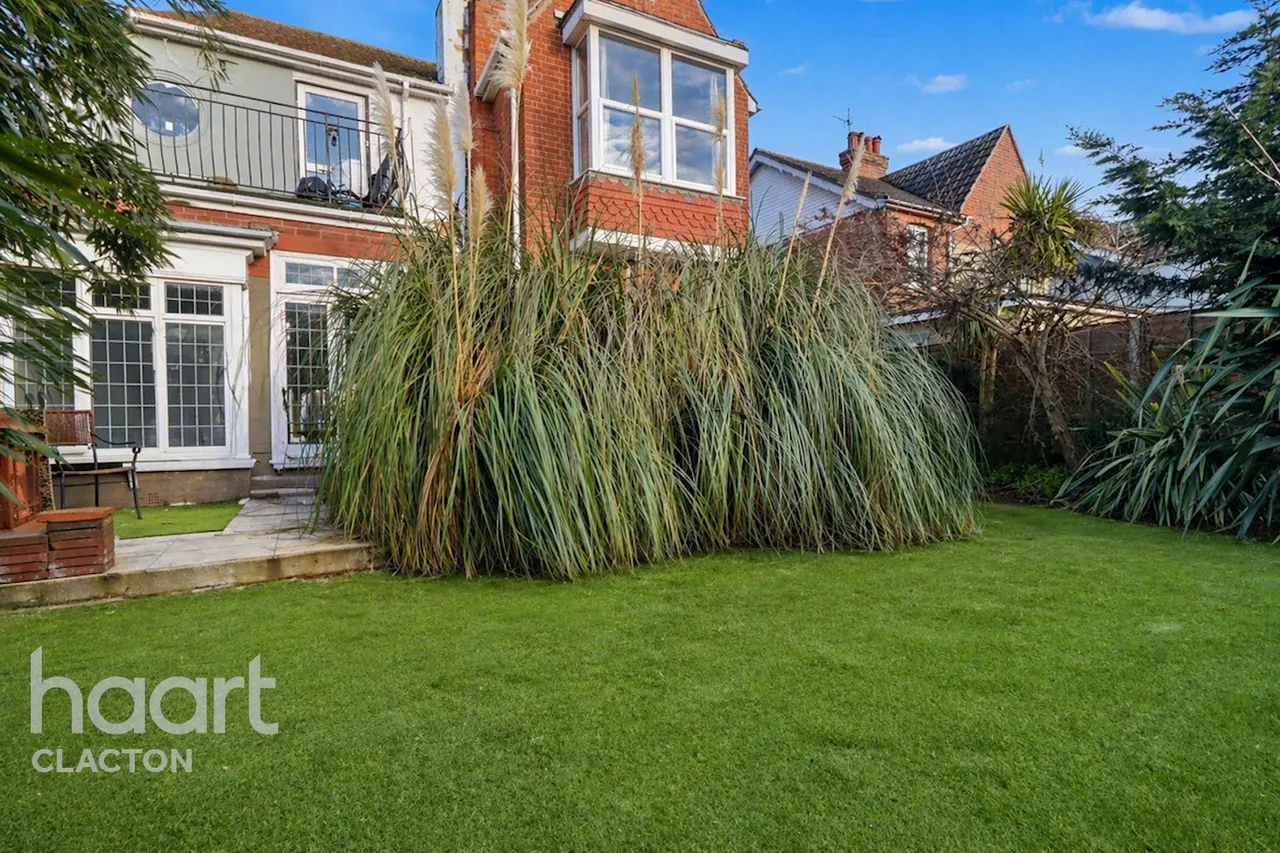 Beaconsfield Road, Clacton-On-Sea, CO15, photo 12