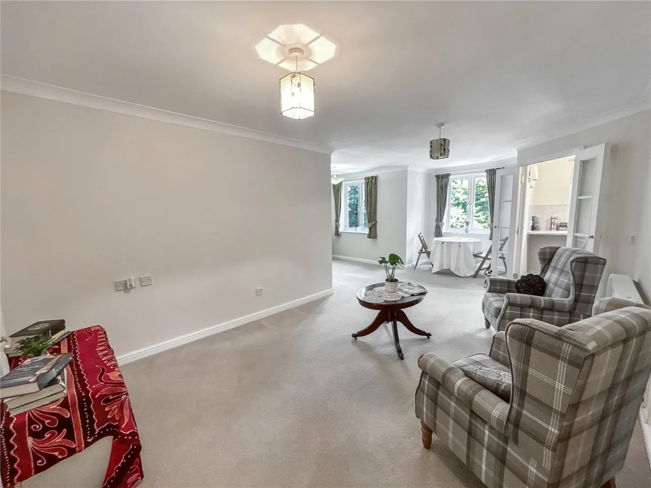 Gwenllian Morgan Court, Heol Gouesnou, LD3, photo 2
