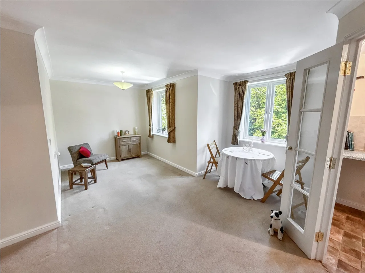 Gwenllian Morgan Court, Heol Gouesnou, LD3, photo 3