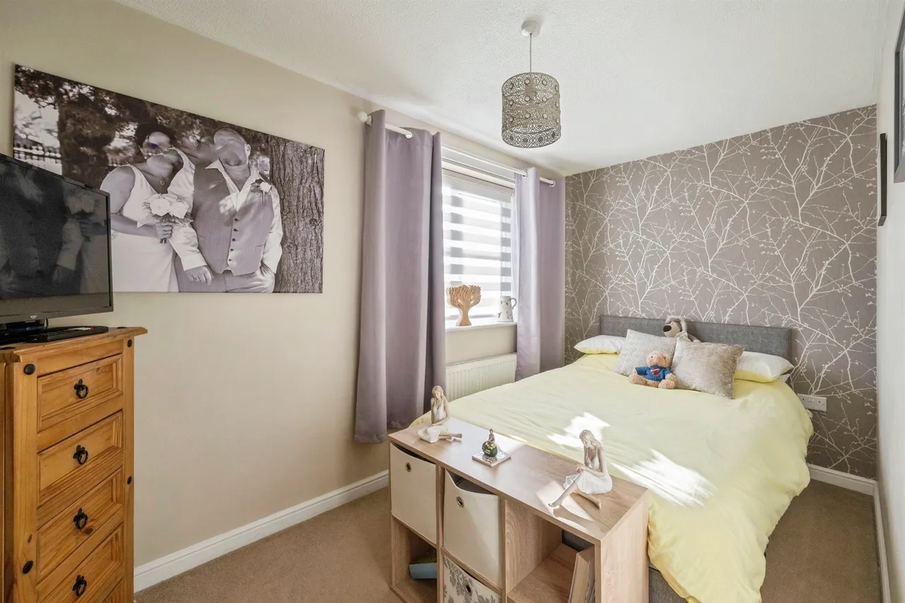 Annie Senior Gardens, Bolton-Upon-Dearne, S63, photo 15