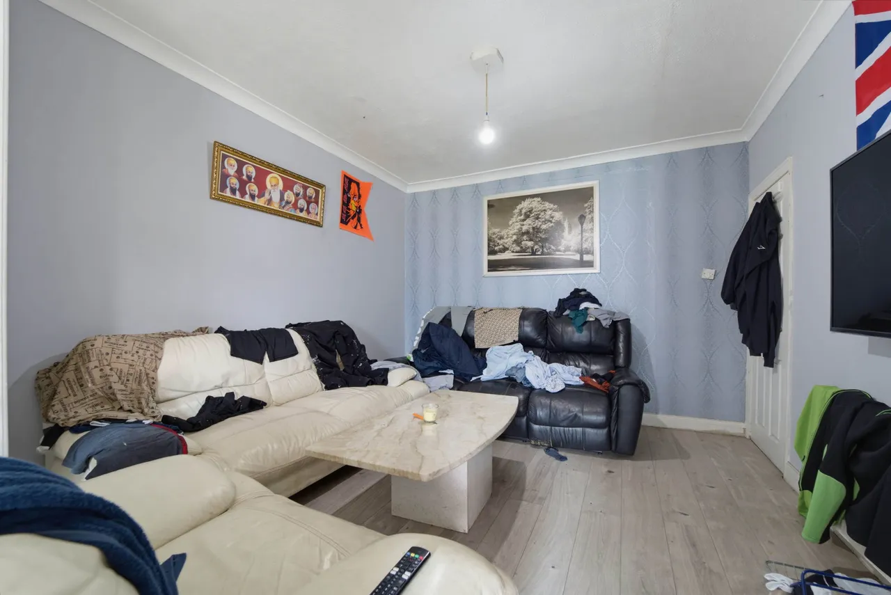 Park Avenue, Southall, UB1 3AN, photo 6
