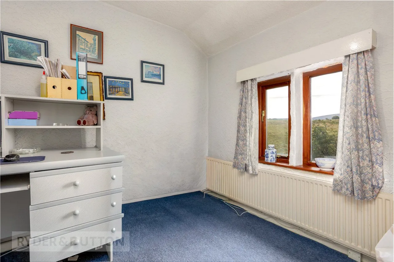Luzley Road, Ashton-under-Lyne, OL6, photo 27