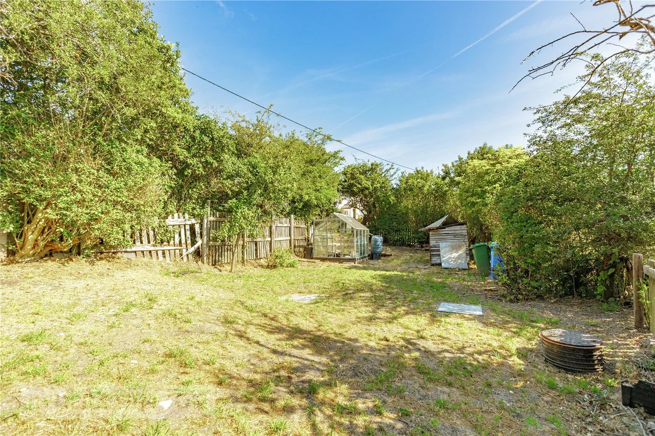 Luzley Road, Ashton-under-Lyne, OL6, photo 34