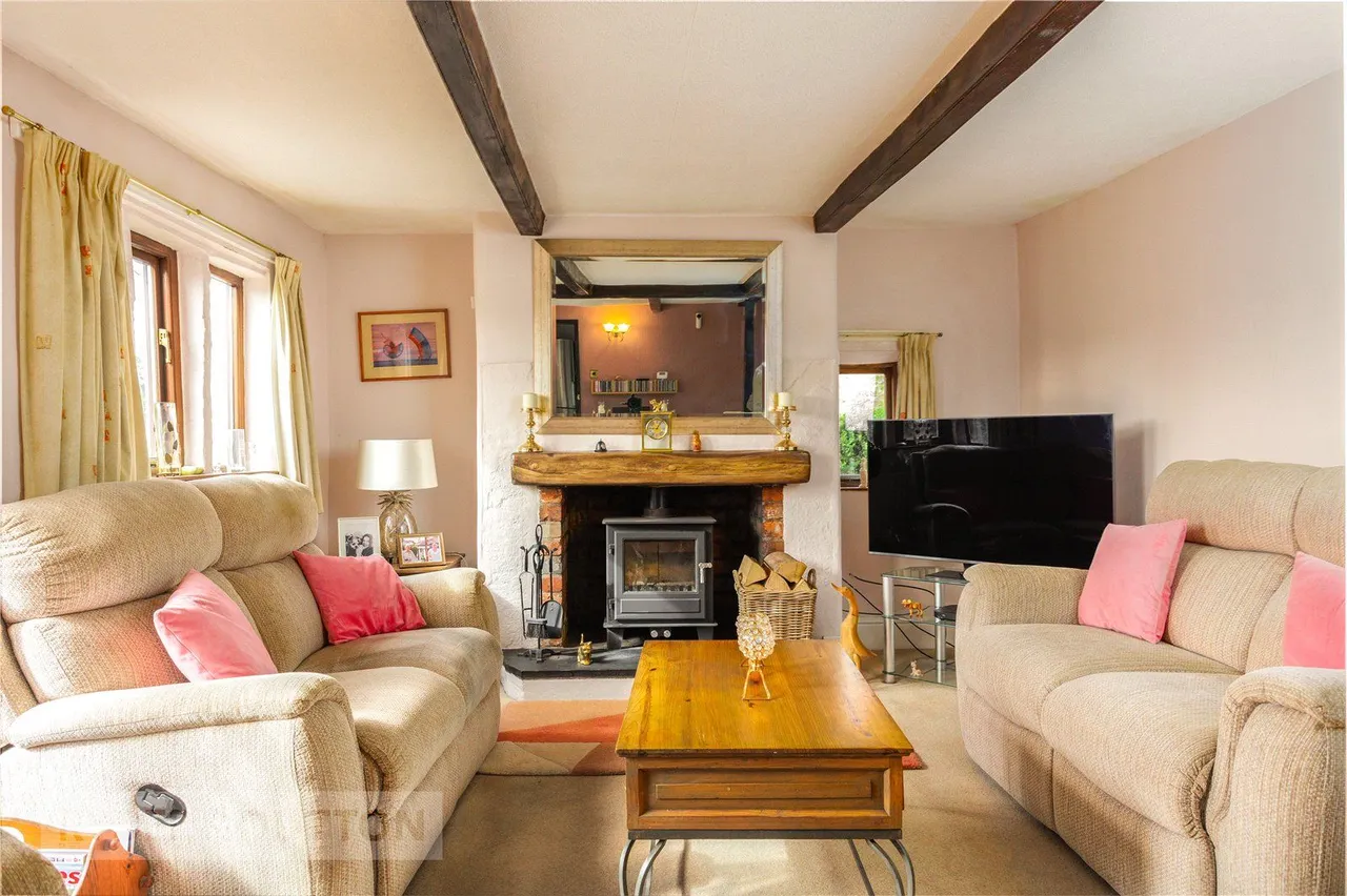 Luzley Road, Ashton-under-Lyne, OL6, photo 7