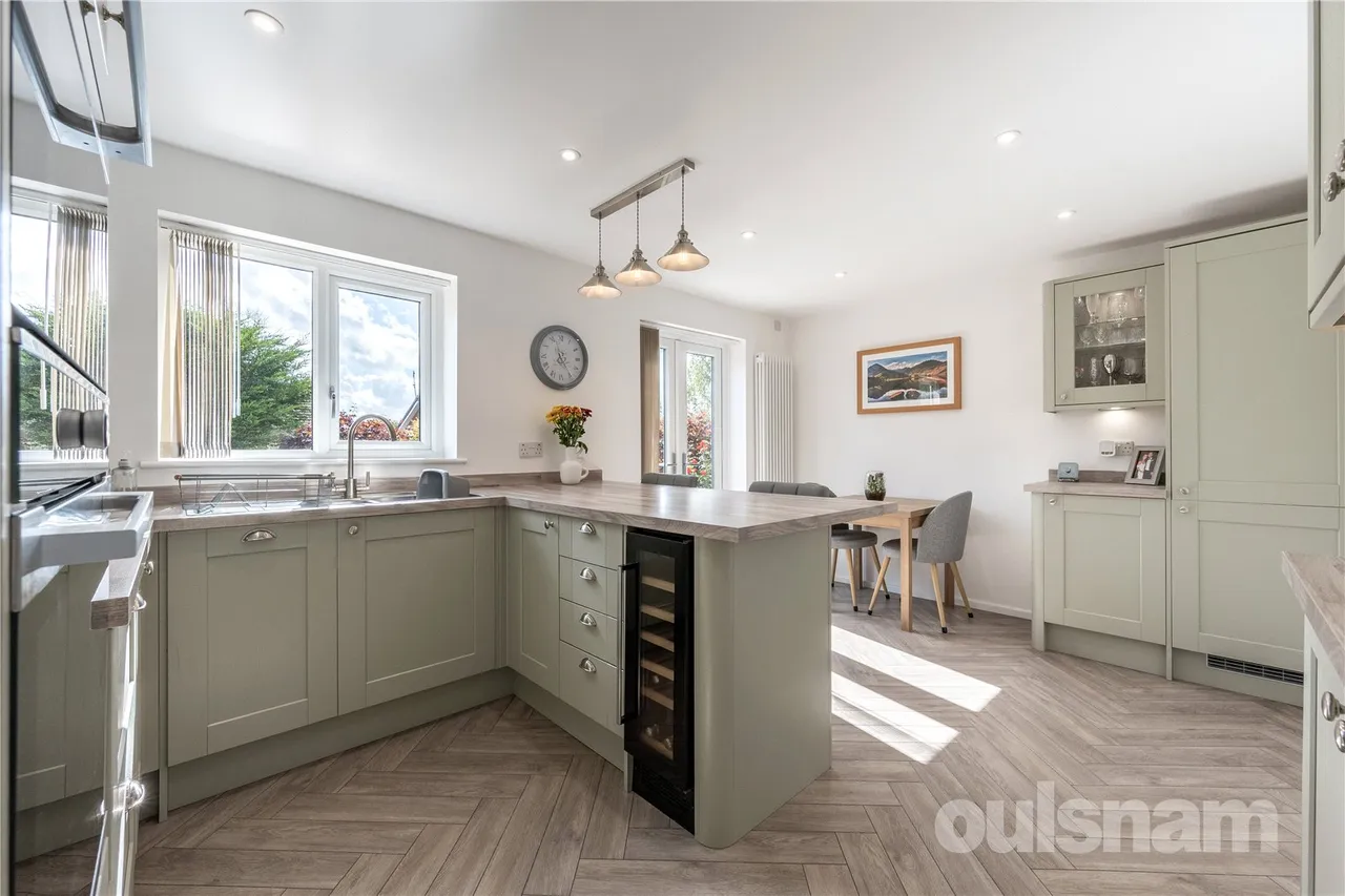 Kingscote Close Church Hill North, Redditch, Worcestershire, B98 9LJ, photo 6