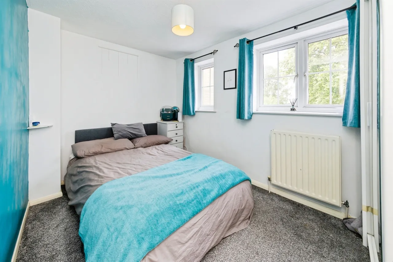 Colwell Gardens, Haywards Heath, photo 7