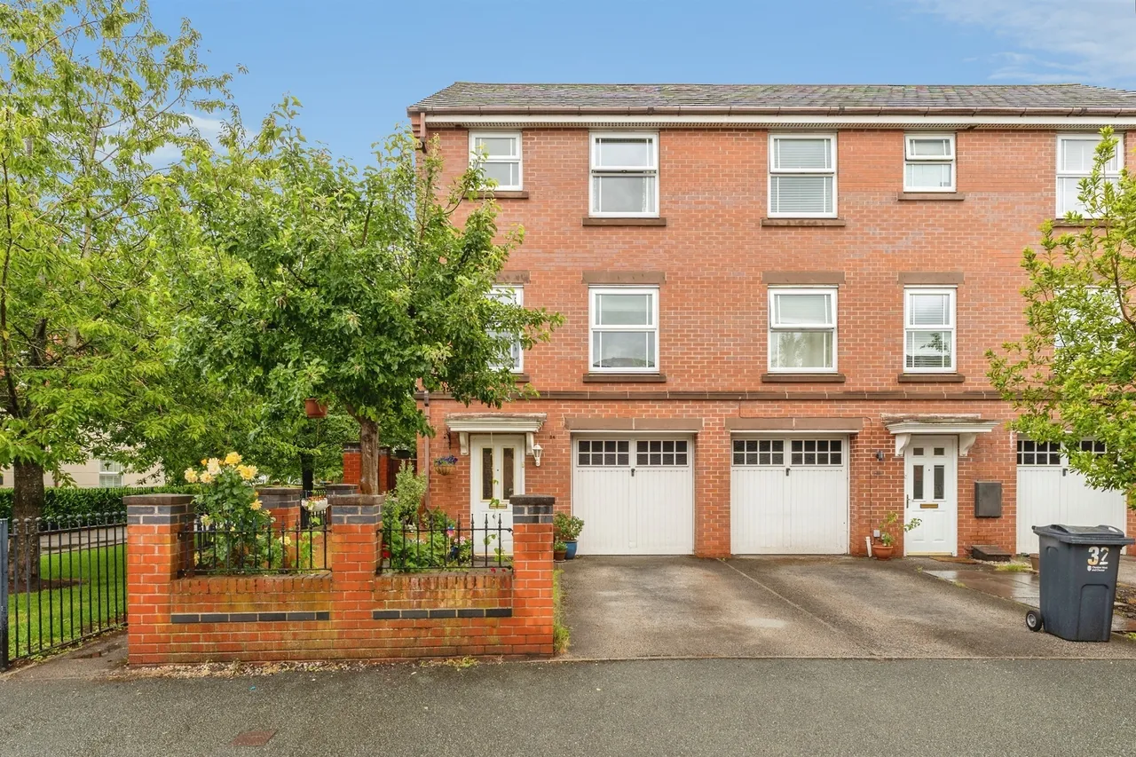 4 bed house for sale — Black Diamond Street, Chester