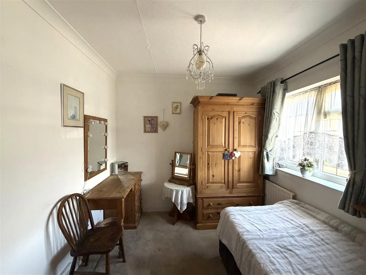 Belgrave Road, Sunbury-On-Thames, photo 11