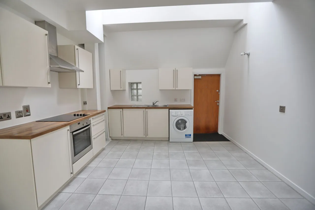Grey Street, Prestwich, M25, photo 9