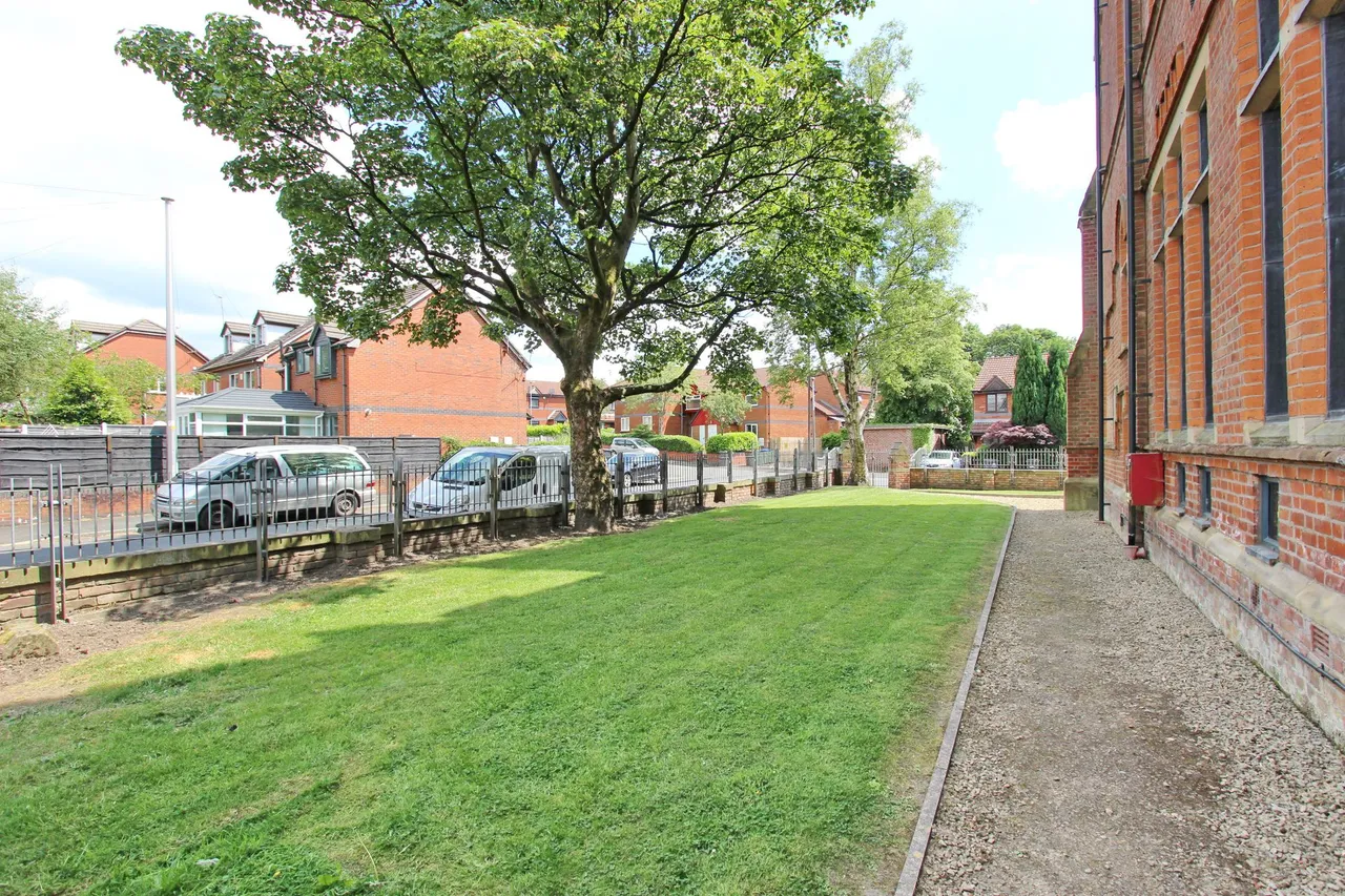 Grey Street, Prestwich, M25, photo 18