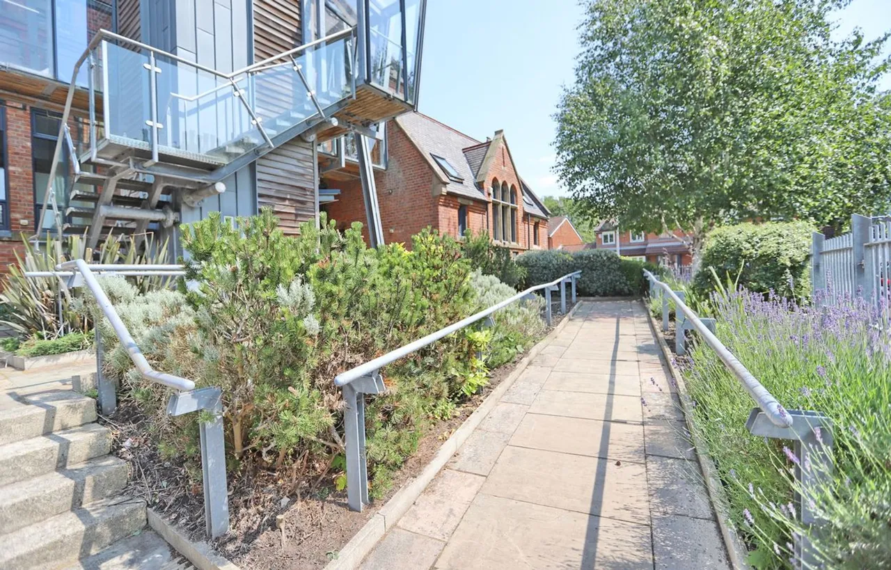 Grey Street, Prestwich, M25, photo 16