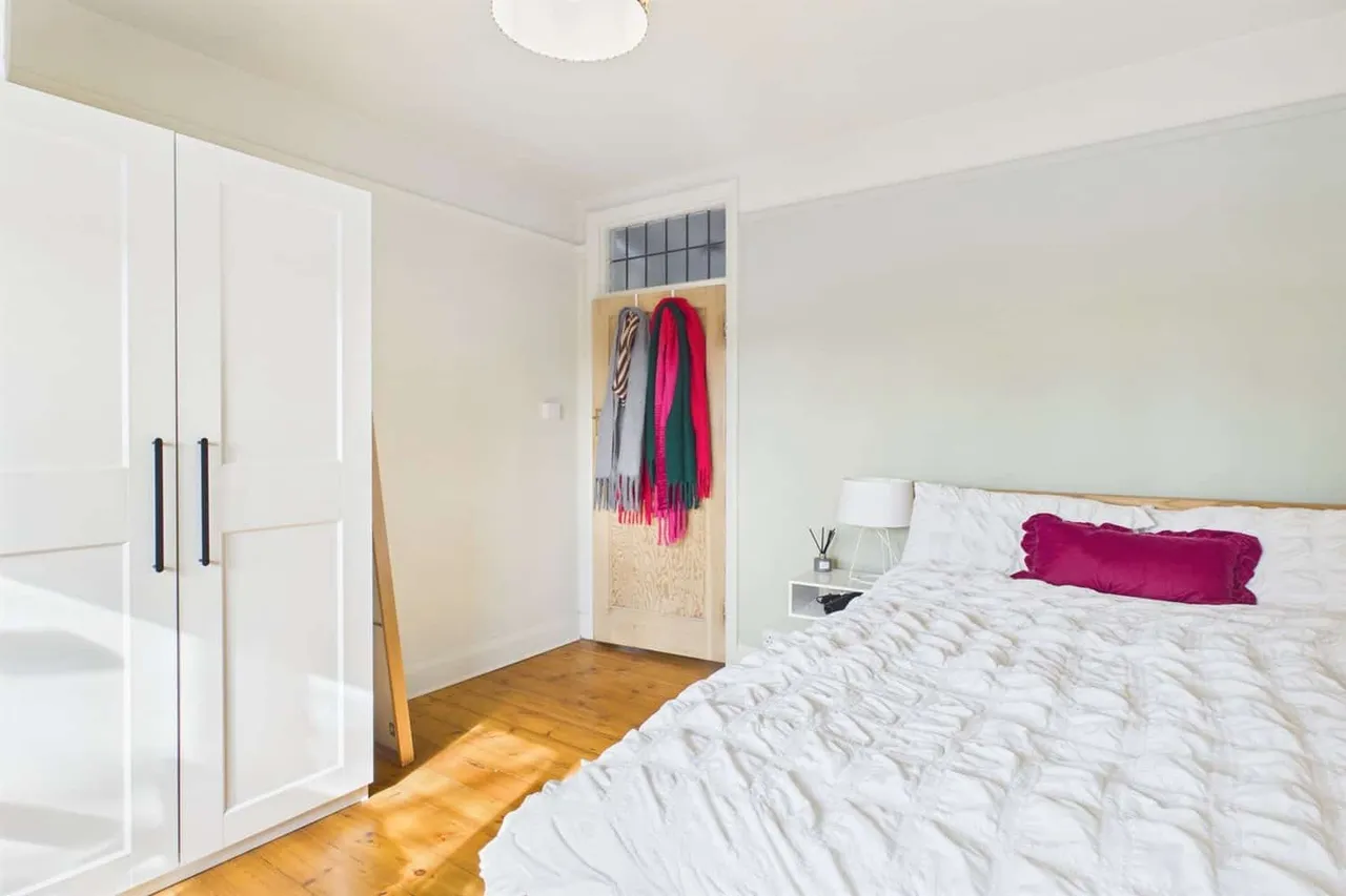 Streatham High Road, London, SW16 3NU, photo 9